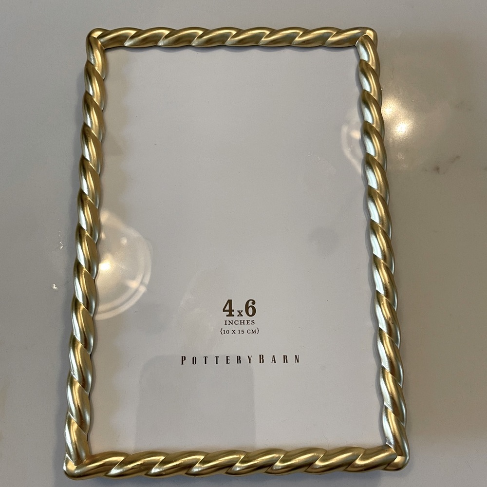 Pottery barn 4x6 frame